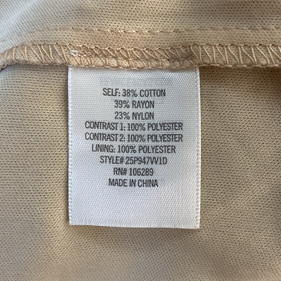 Francesca’s Collection Burgundy Lace Overlay and Tulle Bottom Dress, Size M - Picture 16 of 16